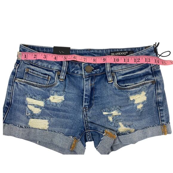 Blank NYC Denim Fulton Boyfriend Fit  Distressed Roll Up Shorts NEW Size 24 - Picture 5 of 9